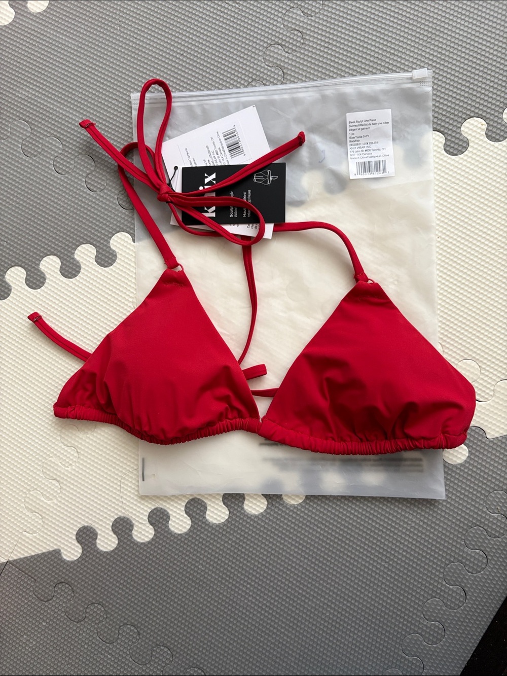 KNIX Red Triangle Bikini Top NWT, size SMALL